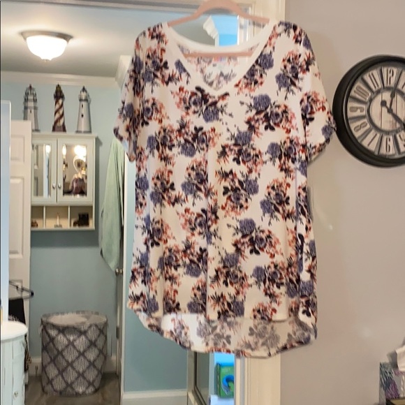 Lularoe Christy - Picture 1 of 4